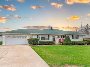 917 E 7th St, Lockport, IL 60441