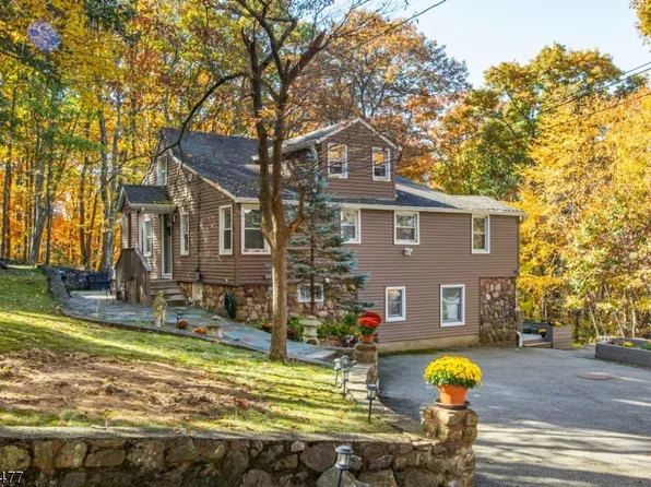 47 Cliff Trl, Kinnelon Boro, NJ 07405