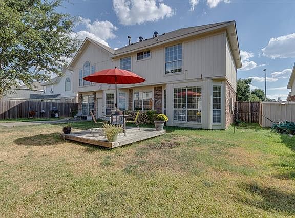 2nd image of 114 Starbridge Ln