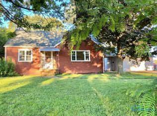 951 S Coy Rd, Oregon, OH 43616