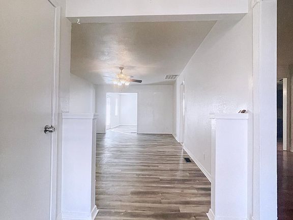 2nd image of 208 Cherrywood Dr