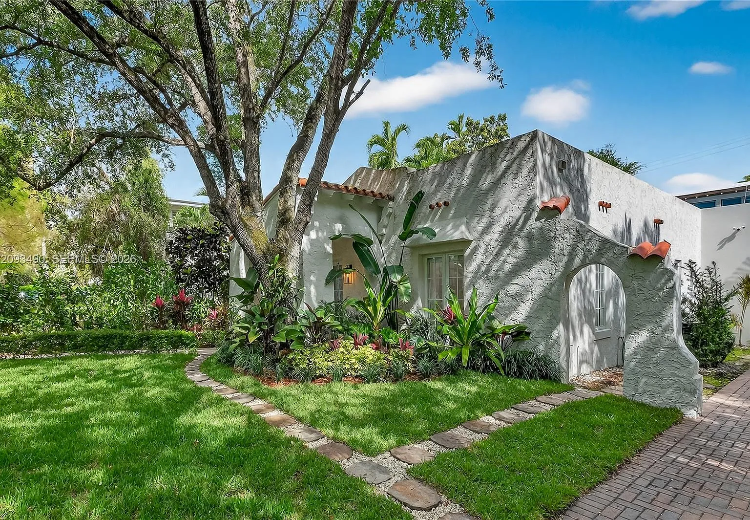 Coral Gables Sec A — Photo 3