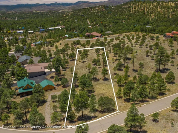 133 Charles McClellan Dr #4, Ruidoso, NM 88345