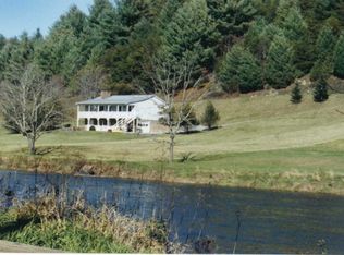 227 River Mountain Dr, Piney Creek, NC 28663