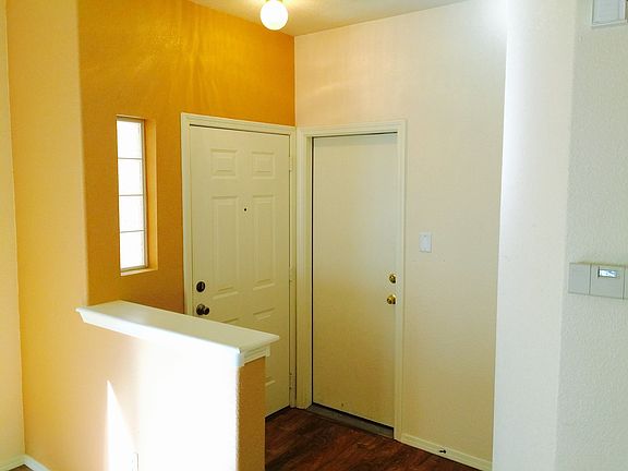 4th image of 6501 San Antonio Dr NE Unit 3203