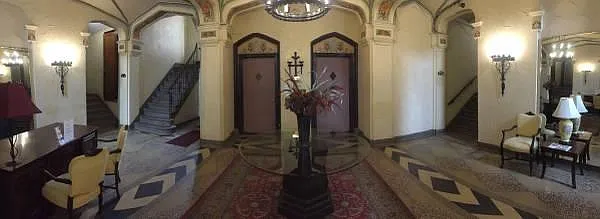 Grosvenor Arms — Photo 1
