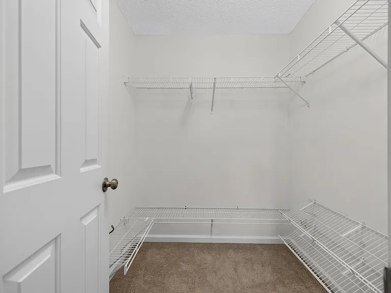 11 Julius Cir — Photo 13
