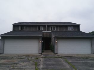1045 Greenwood Ct., Oshkosh, WI 54901
