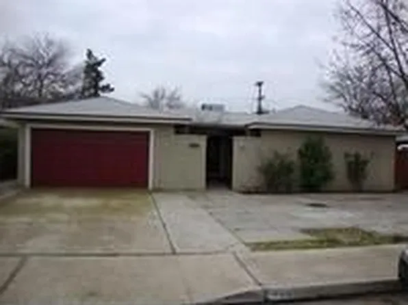 974 W Fairmont Ave, Clovis, CA 93612