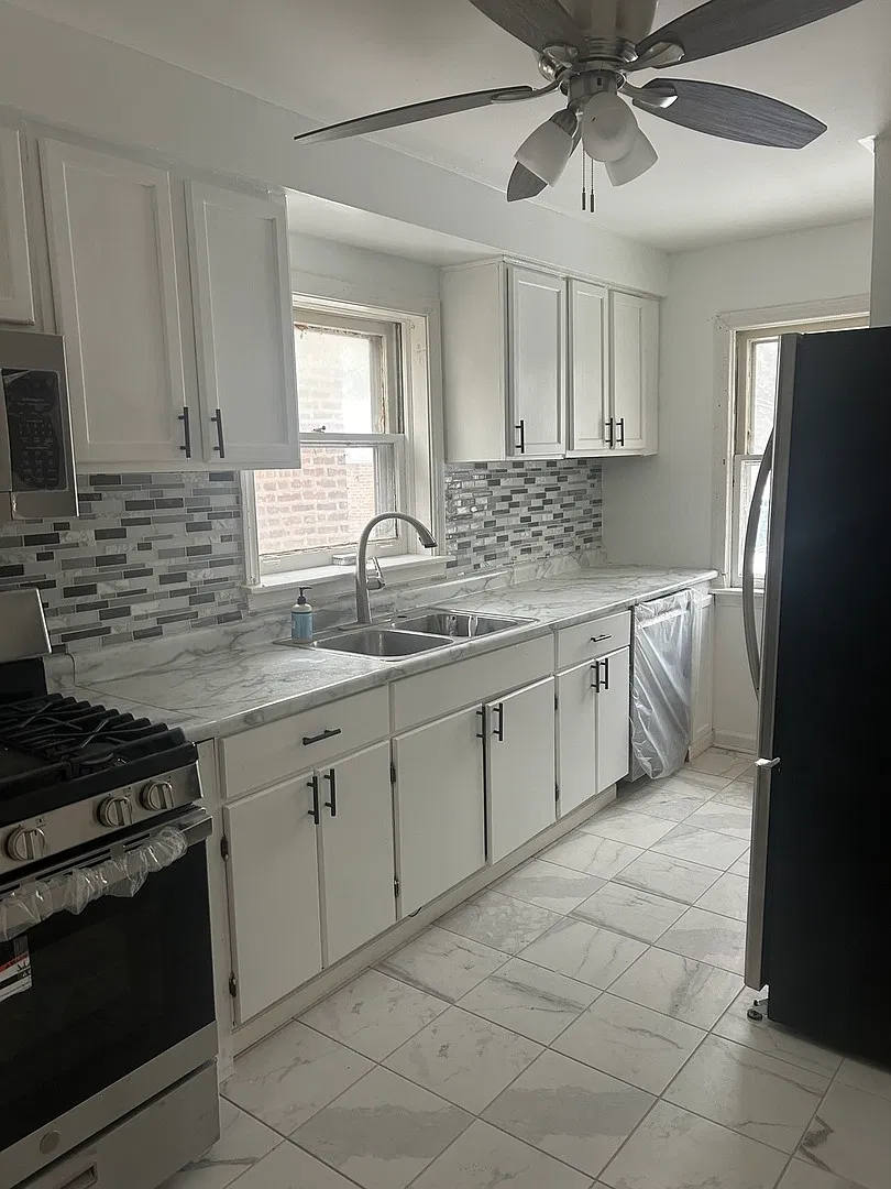 3 bed, 1200 sqft, $2,000 — Photo 4