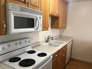 1130 N 200 W #2 — Photo 9