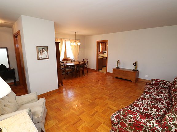 5th image of 7437 W Lawler Ave