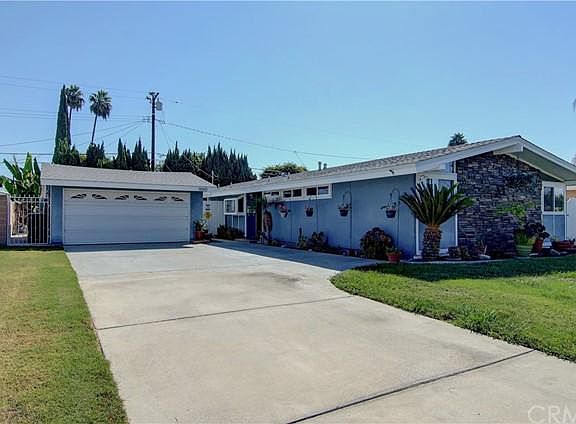 2nd image of 11092 Songish St