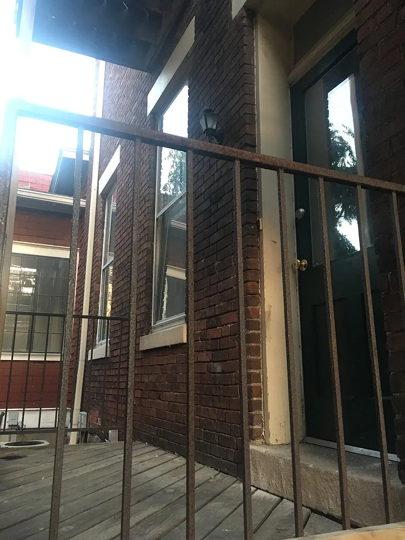 1200 So 6th St — Photo 3