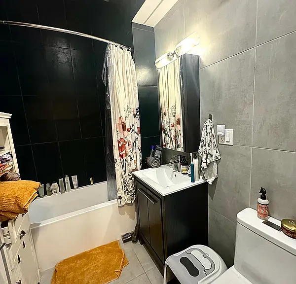 1027 Cortelyou Rd #3 — Photo 4