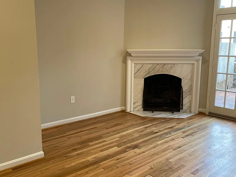 213 S Union St — Photo 9