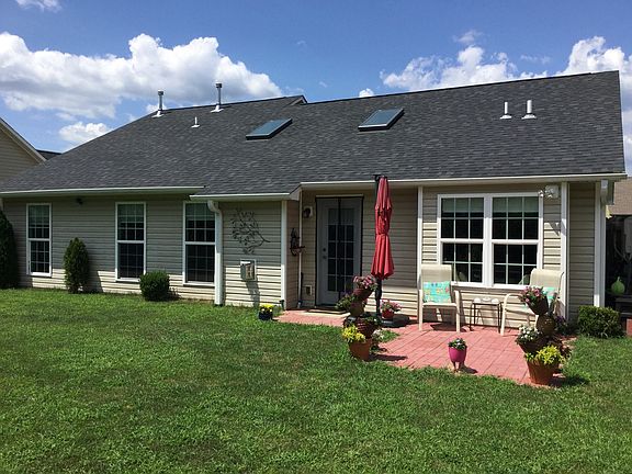 2nd image of 54 Creekwalk Ln