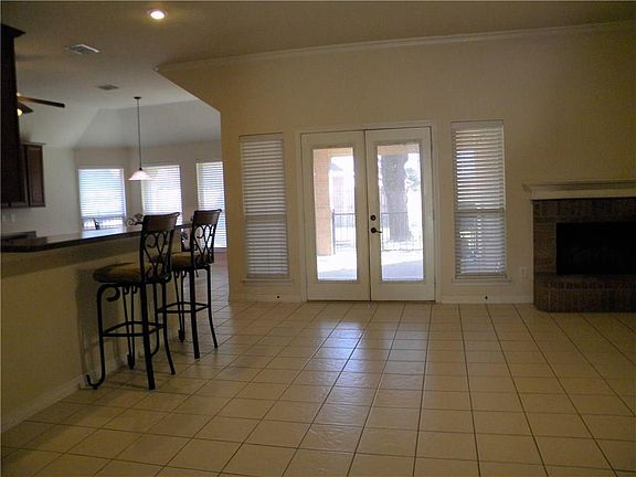4th image of 2229 Trevor Dr