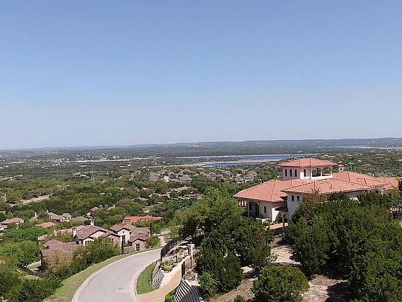 4th image of 105 Piazza Vetta Dr