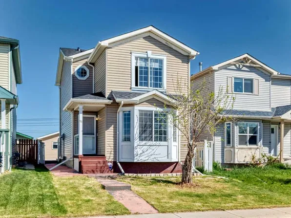 111 S Martin Crossing Close NE, Calgary, AB T3J 3S2