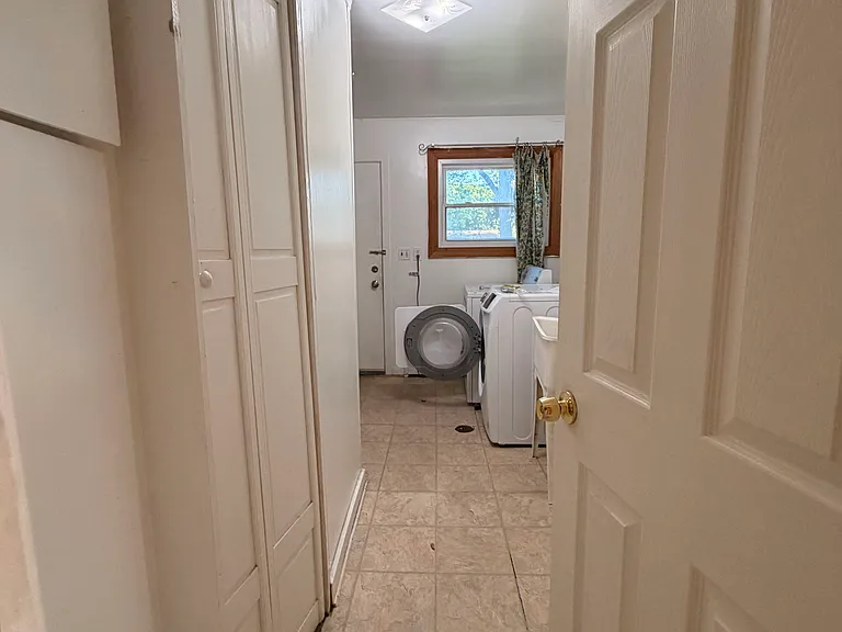 3340 Morrissey Ave — Photo 13