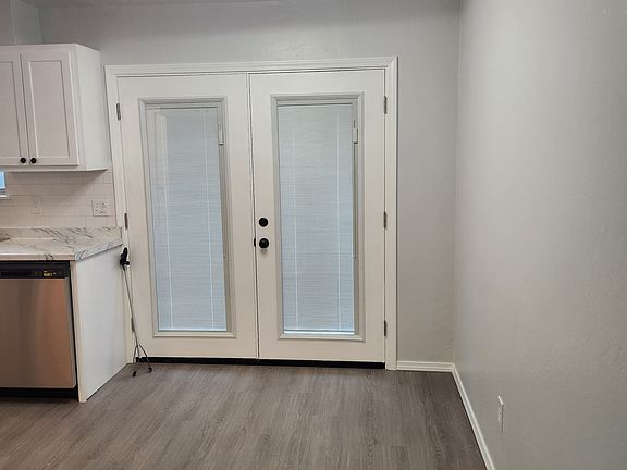 4th image of 343 W Cedar Dr