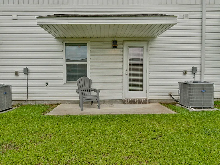 6356 Grove Park Dr — Photo 46