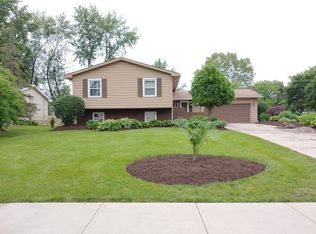 177 El Paso Ln, Carol Stream, IL 60188