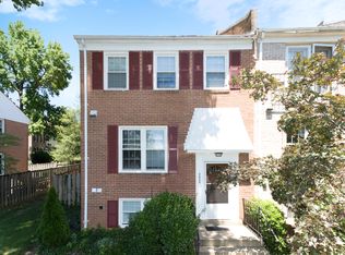 2458 Windbreak Dr, Alexandria, VA 22306