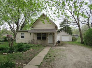 1020 S Locust St, Ottawa, KS 66067