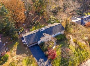 2574 Woodberry Dr, Winston Salem, NC 27106