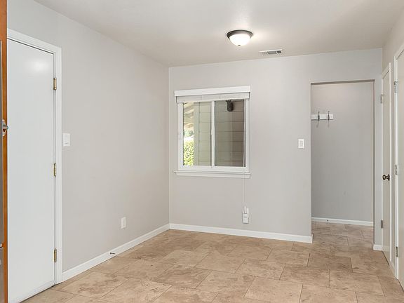 2nd image of 2817 Conway Ct