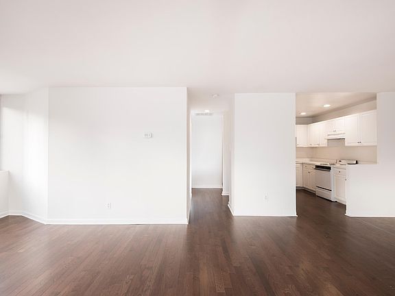 2nd image of 1222 Sansom St #7N
