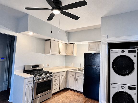 5th image of 930 N El Paso St #1