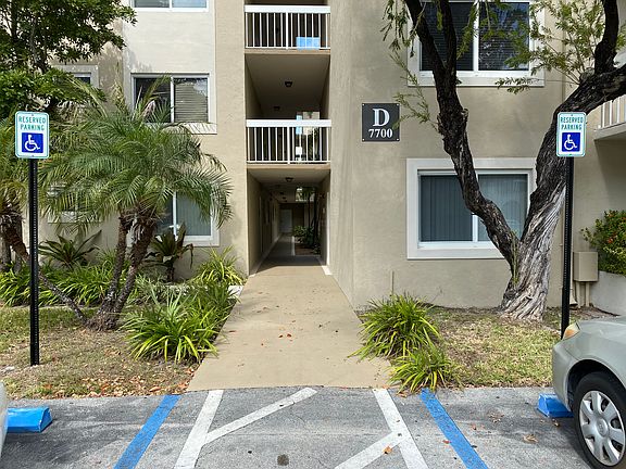 4th image of 7700 Camino Cir Floor D309