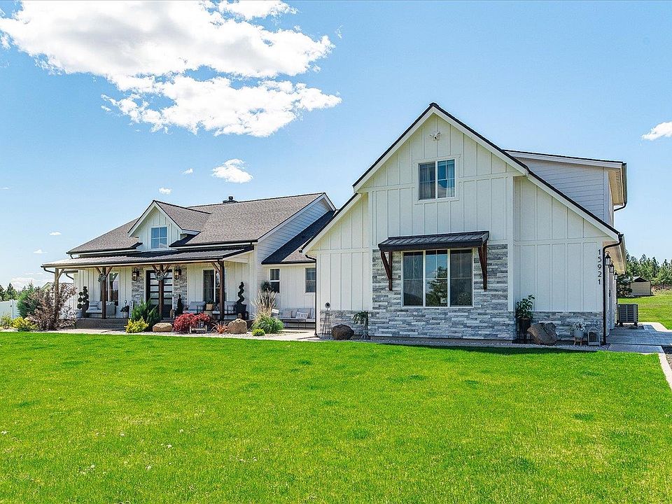 1st image of 15921 W Four Mound Rd