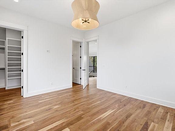 65th image of 818 Brentview Dr