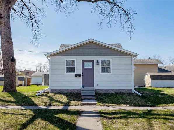 1112 15th St, Boone, IA 50036