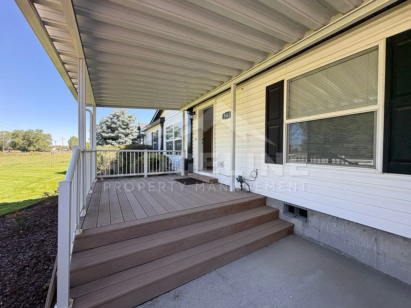 3 Bed 2 Bath in LaBelle! — Photo 2
