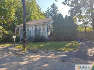 18 Taylor Ave, Monroe Township, NJ