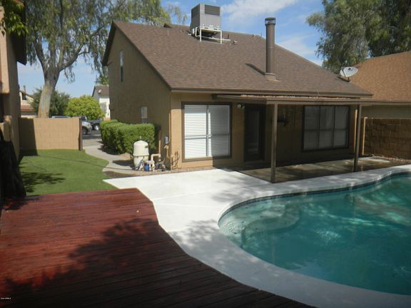 3rd image of 737 N Hazelton Dr