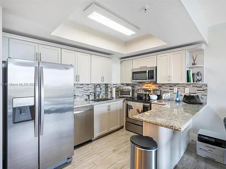 3500 Coral Way #Penthouse 105 — Photo 12