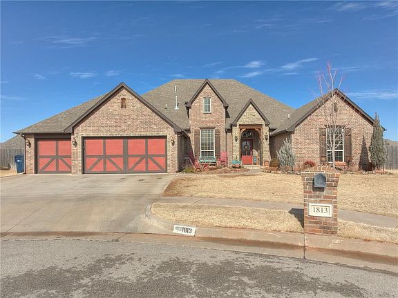 2nd image of 1813 NW 195th Cir