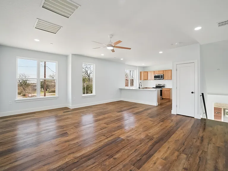 341 Bryan St #3101 — Photo 24