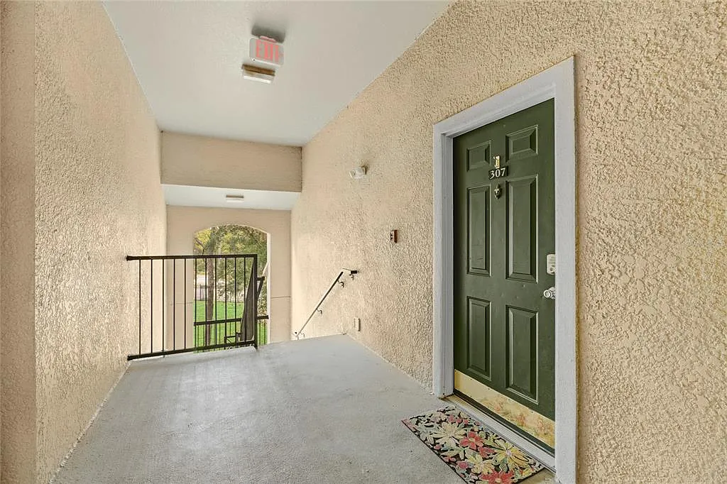 Building Photo - 5122 Northridge Rd #307