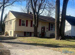 6241 Valley Stream Rd, Toledo, OH 43615