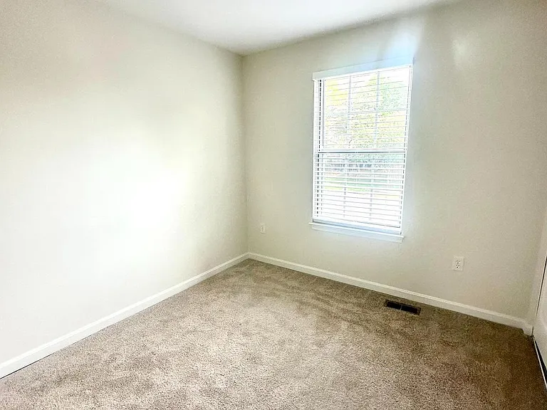 14510 London Ln — Photo 23