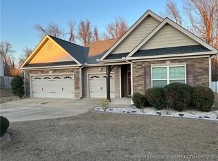 153 Ganton Dr, Raeford, NC 28376