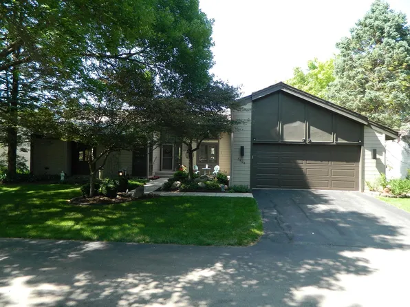 5404 Winding Creek Pl, Rockford, IL 61114