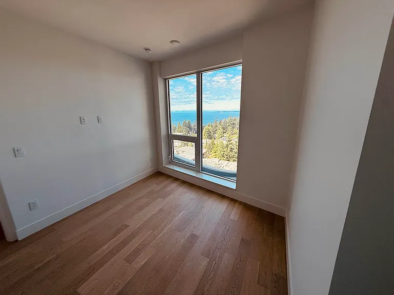 1493 Martin St #14 — Photo 5